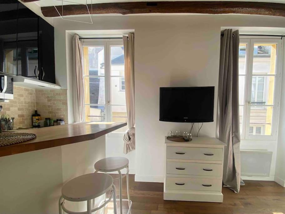 Emily In Paris Cosy Studio Apartment Exterior photo